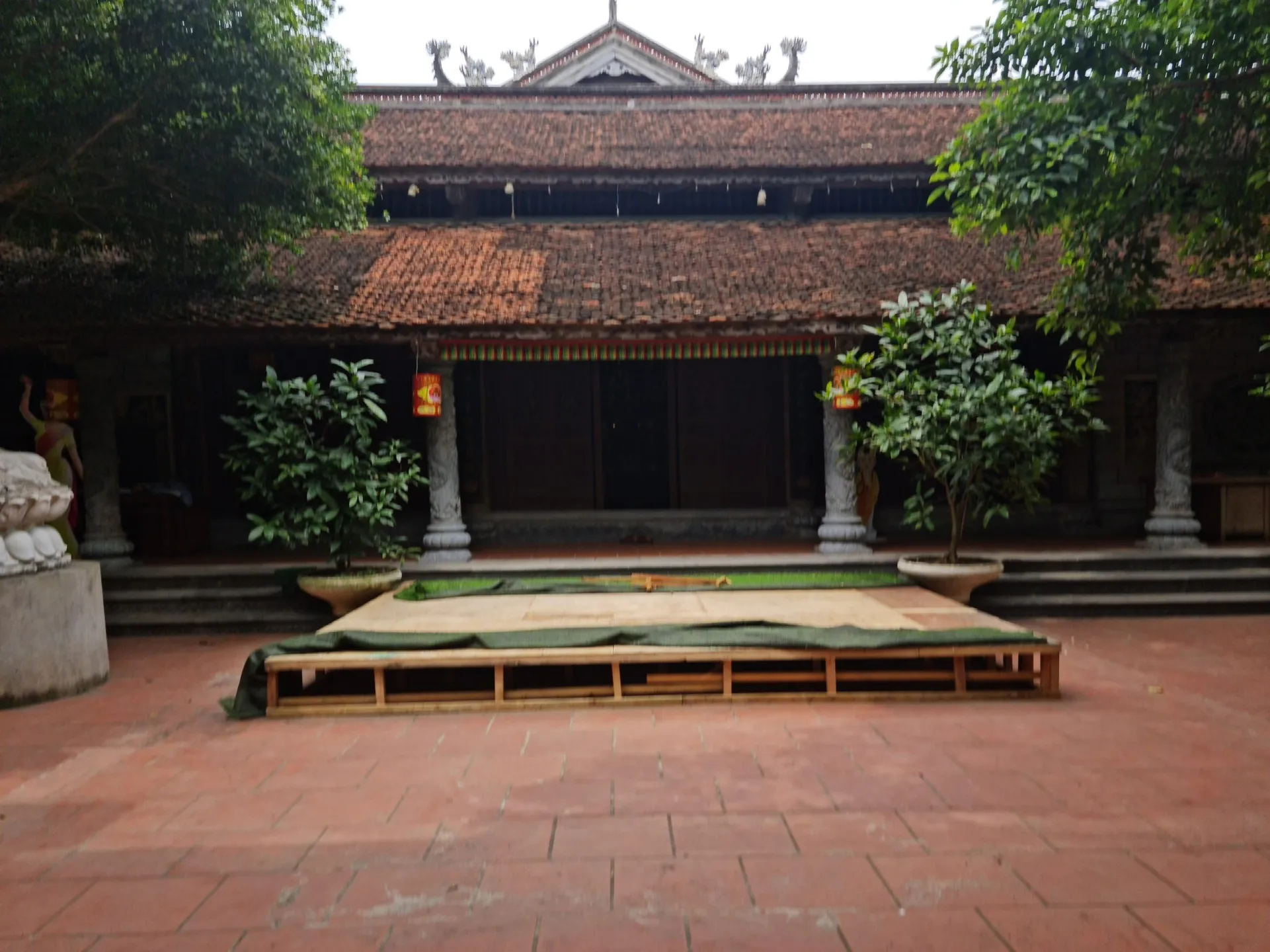 Top 3 ngôi chùa gần chung cư Bamboo Garden huyện Quốc Oai