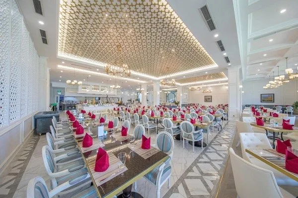 Khách sạn Vinpearl Resort & Spa Long Beach Bãi Dài Nha Trang địa chỉ ở đâu?