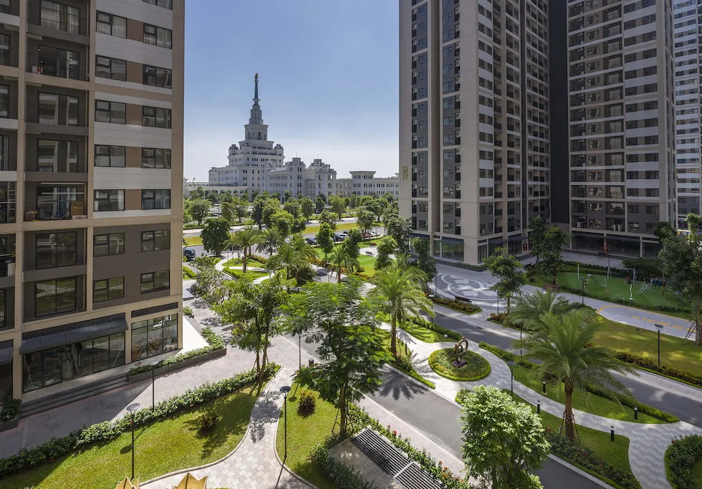 Mặt bằng hình chữ U xuất hiện ở những toà căn hộ nào tại phân khu The Sapphire 2 Vinhomes Ocean Park 1? Những lợi ích mà loại mặt bằng này mang lại là gì?