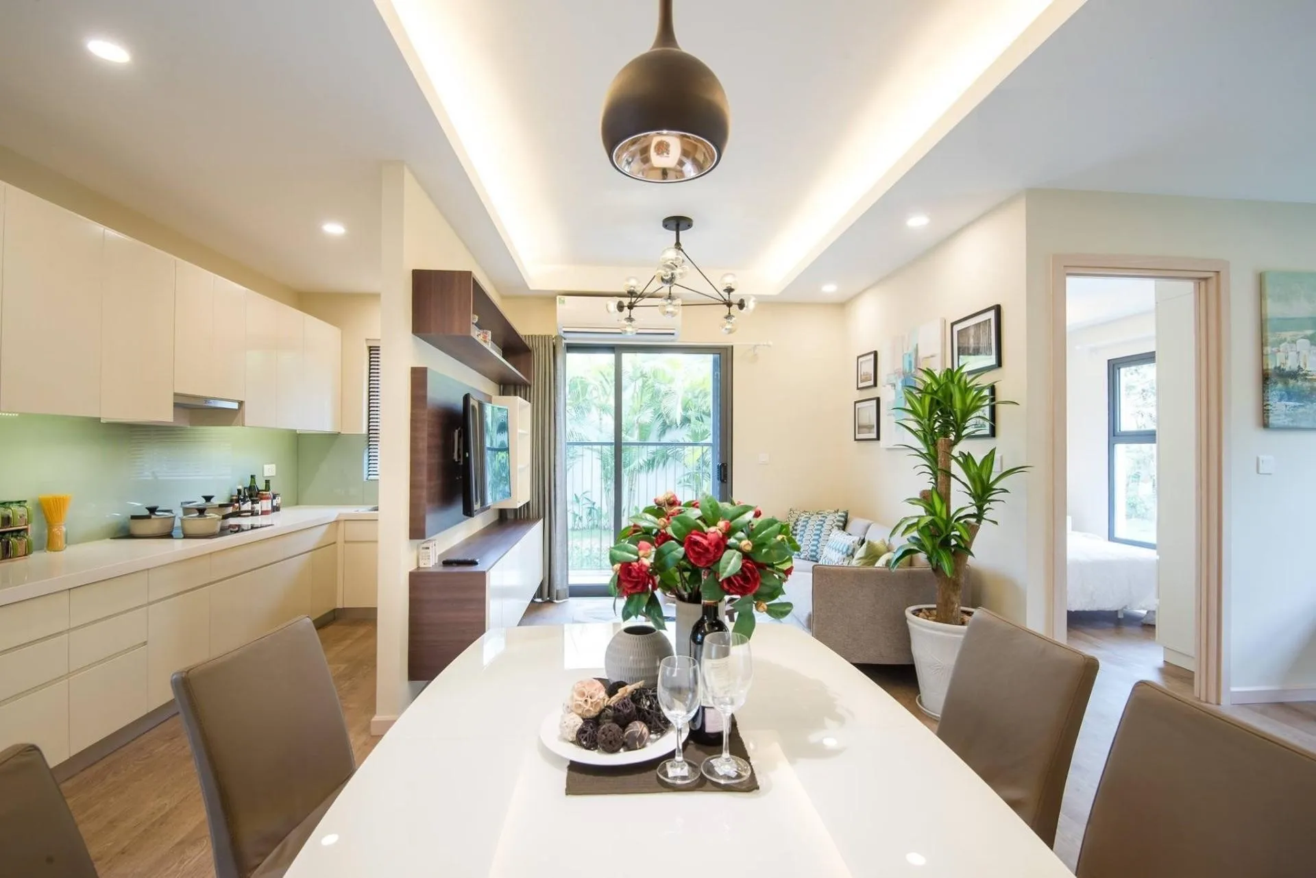 Căn hộ Sky65 tại chung cư West Bay Sky Residences đang bán giá bao nhiêu?