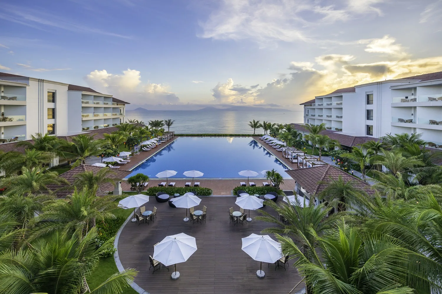 Giá biệt thự 5 phòng ngủ hướng biển tại Vinpearl Resort & Spa Hội An đang là bao nhiêu?