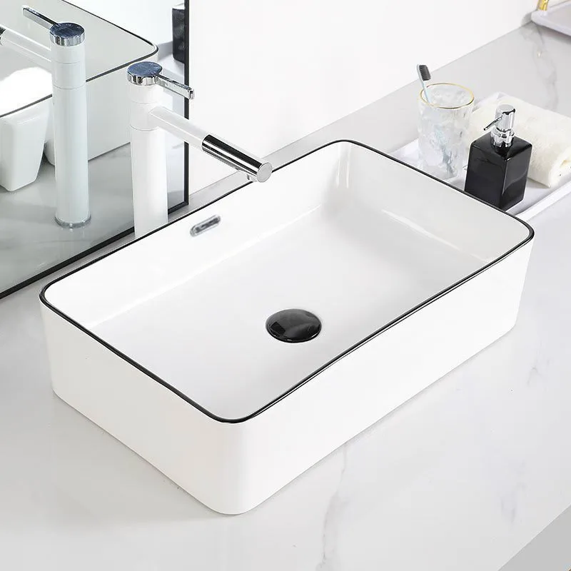 Có thể sử dụng lavabo vuông trong những không gian phòng tắm nào?