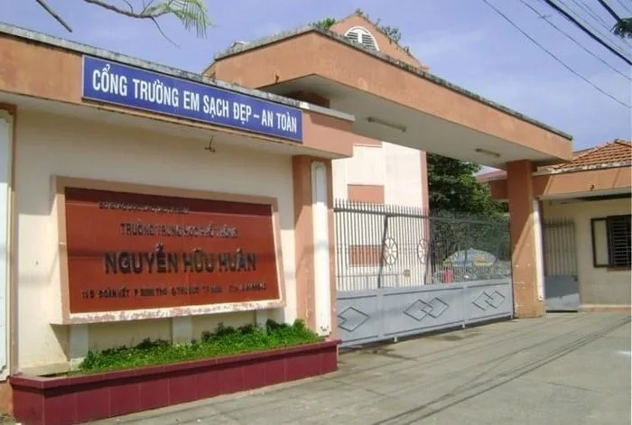 Điểm danh top 3 trường trung học phổ thông tốt nhất gần chung cư 4S Riverside Linh Đông, thành phố Thủ Đức