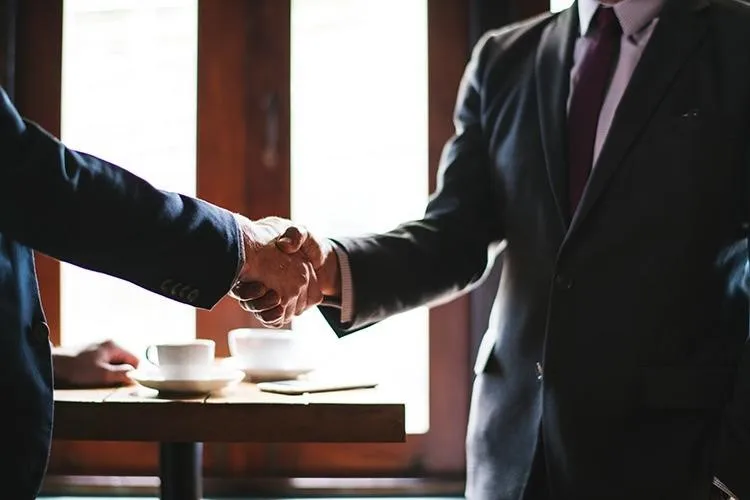 Bí quyết giữ chân khách hàng trong thời kỳ kinh tế khủng hoảng các môi giới bất động sản nên biết