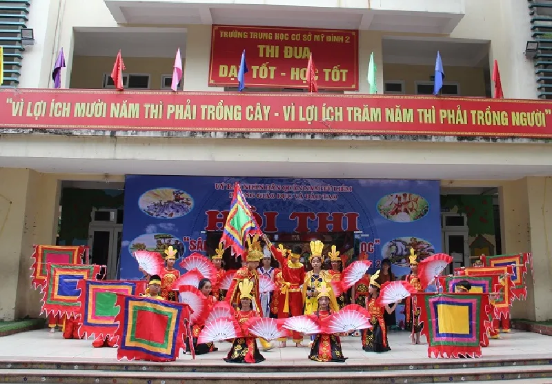 Chung cư 789 Mỹ Đình gần những trường trung học cơ sở nào?