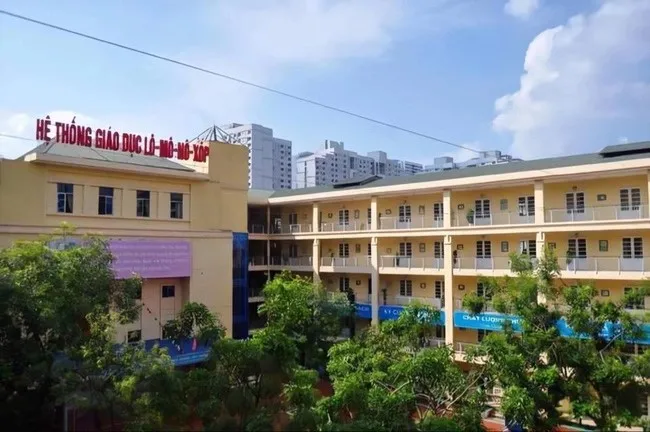 Chung cư Dolphin Plaza gần những trường trung học phổ thông nào?