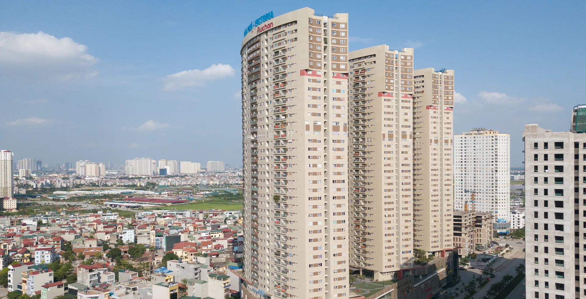 Từ The Văn Phú Victoria dễ dàng di chuyển đến những bệnh viện nào?