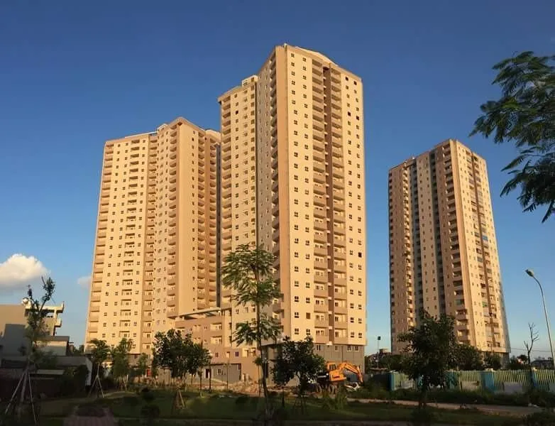 Có đủ chỗ đậu ôtô và xe máy tại Khu nhà ở Thạch Bàn không?