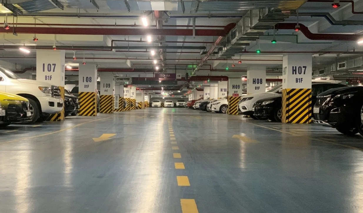 Có đủ chỗ đậu ôtô và xe máy tại chung cư Canal Park quận Long Biên không?