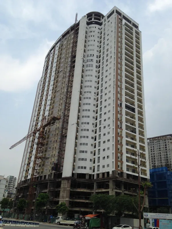 Có đủ chỗ đậu ôtô và xe máy tại chung cư Thăng Long Yên Hòa không?