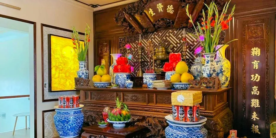 Nữ tuổi Đinh Mão nên đặt bàn thờ Thần Tài hướng nào hút tài lộc?