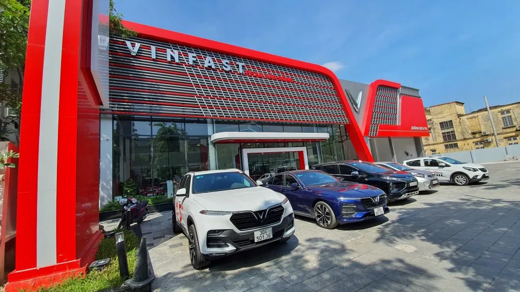 Có những trạm sạc xe điện VinFast nào gần chung cư C1 C2 Xuân Đỉnh?