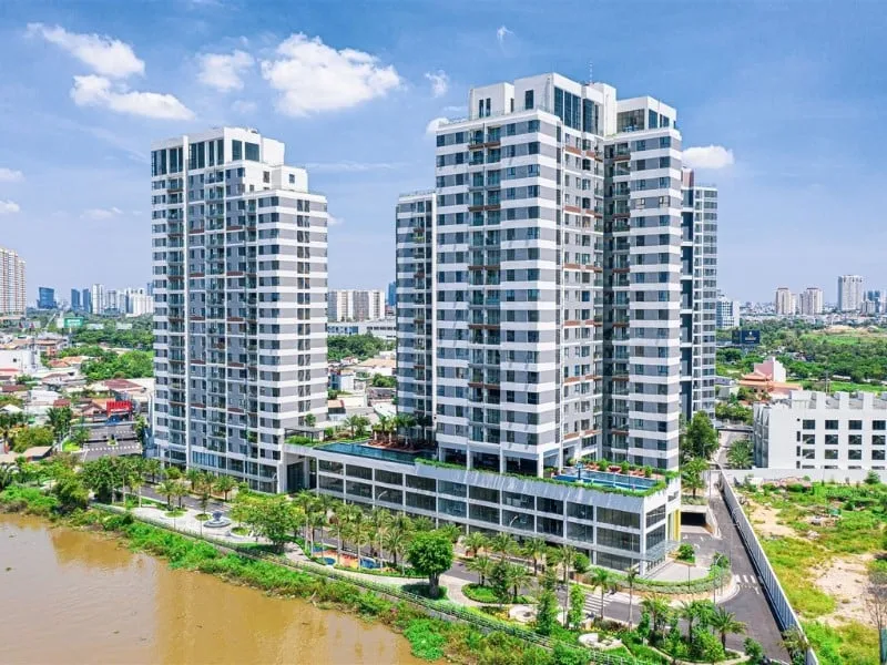 Có những tiện ích nội, ngoại khu nào phục vụ cư dân tại chung cư D’Lusso, thành phố Thủ Đức?