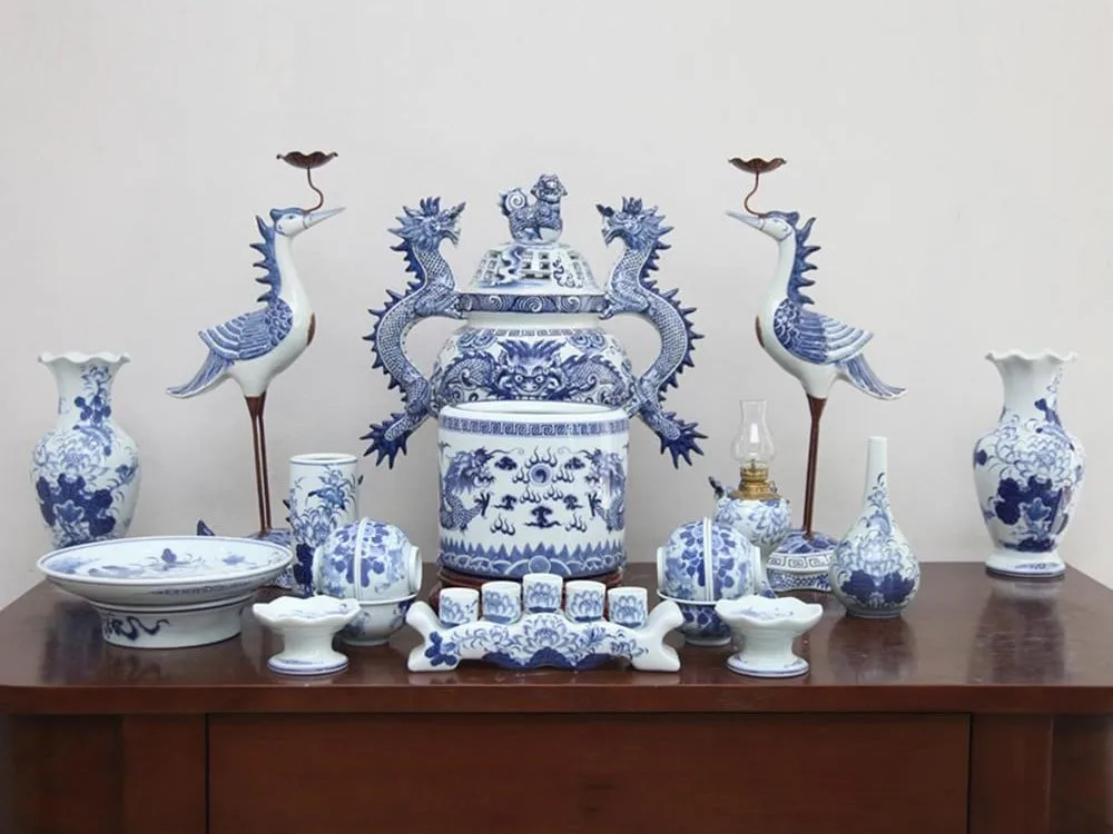 Bàn thờ có 1 bát hương nên đặt thế nào cho đúng?