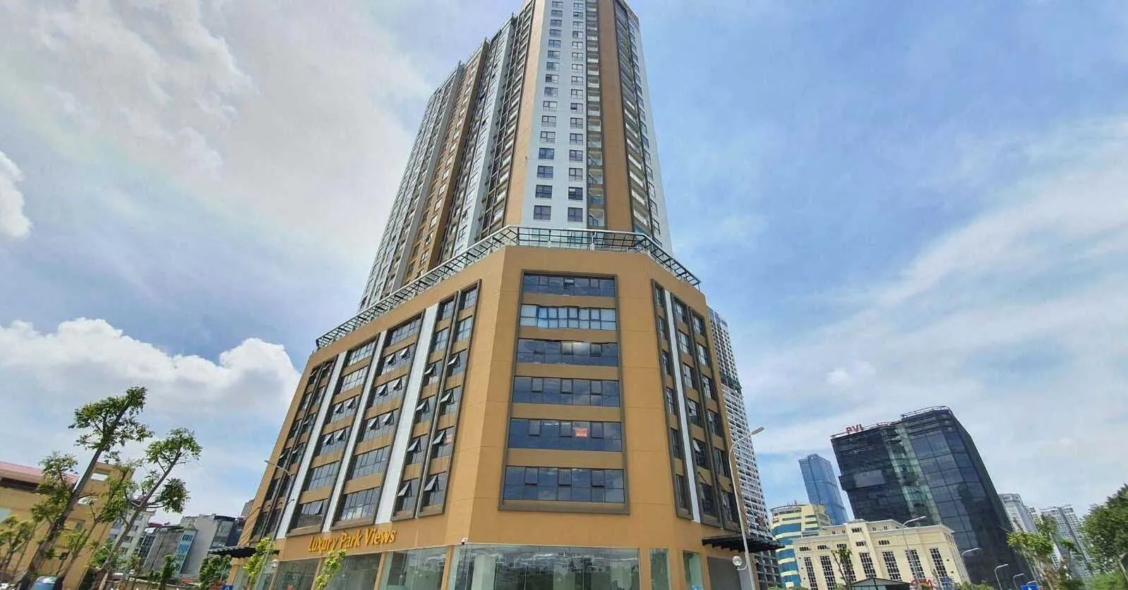 Địa điểm tiến hành thủ tục nhập khẩu với hộ gia đình mua chung cư Luxury Park Views
