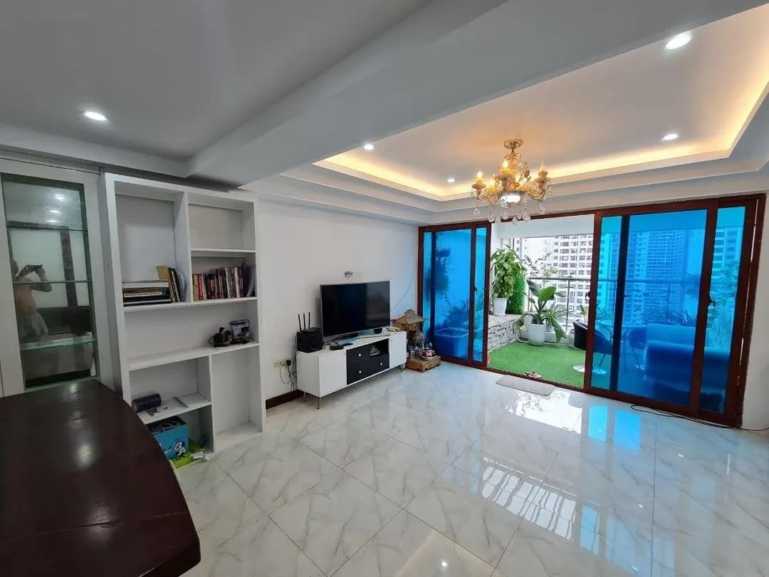 So sánh giá bán căn hộ dự án Goldmark City và VC7 Housing Complex