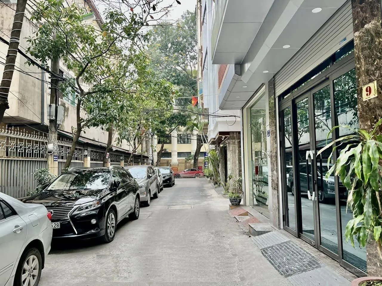 Tổng quan mua bán nhà đất xung quanh Đại học Thương Mại