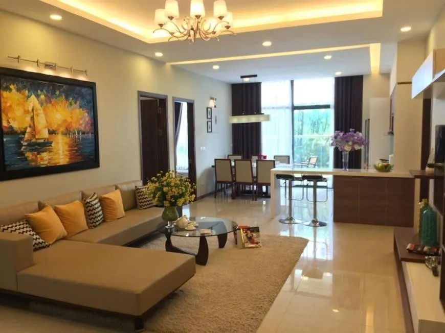 So sánh biến động giá của căn hộ chung cư Riverside Garden và Five Star Garden
