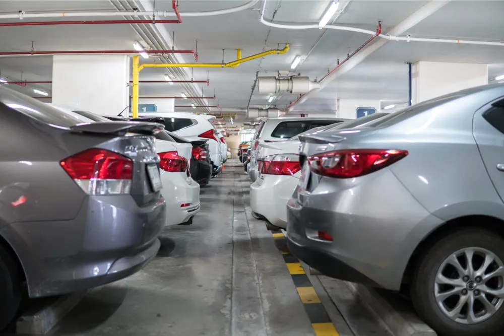 Có đủ chỗ đậu ôtô và xe máy tại chung cư CT5 CT6 Lê Đức Thọ quận Nam Từ Liêm không?
