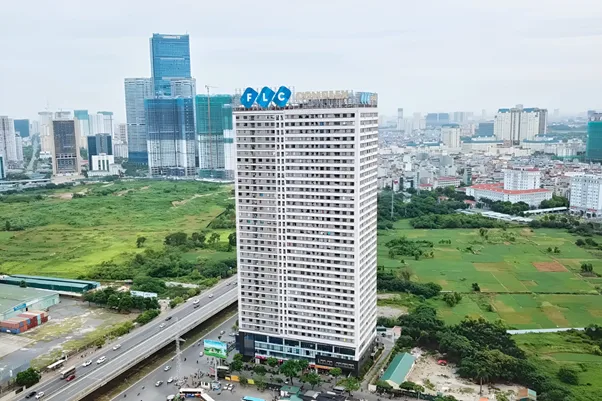 Có đủ chỗ đậu ô tô và xe máy tại chung cư FLC Complex quận Nam Từ Liêm không?