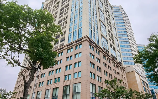 Có những tuyến xe bus nào đi qua chung cư Hoàng Thành Tower?