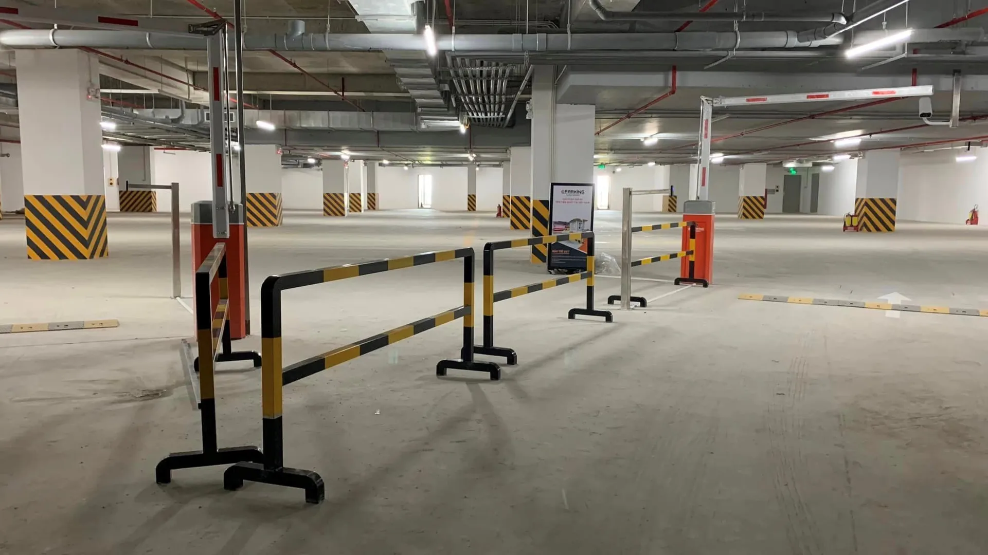 Có đủ chỗ đậu ôtô và xe máy chung cư Nera Garden không?