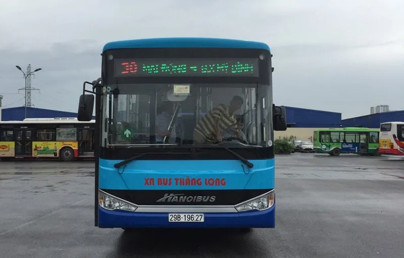 Có những tuyến xe bus nào đi qua chung cư The Golden Palm?