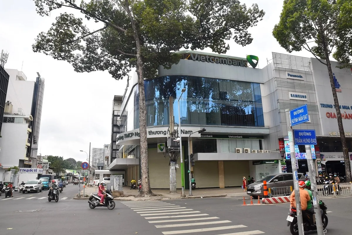 Giá bán nhà riêng đường Huỳnh Mẫn Đạt, Quận 5, TP. HCM hiện tại là bao nhiêu?