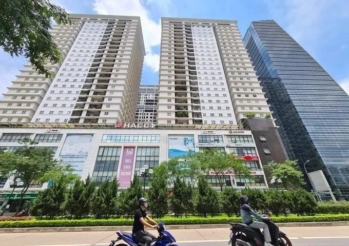 Có đủ chỗ đậu ôtô và xe máy tại chung cư Times Tower quận Thanh Xuân không?
