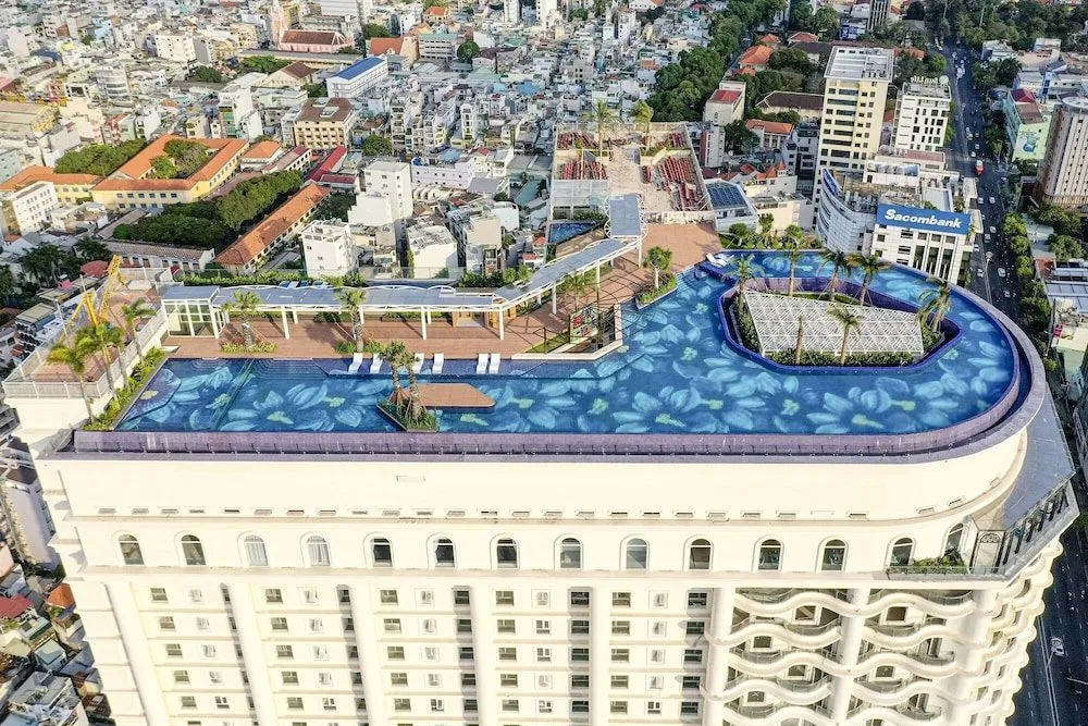 Có đủ chỗ đậu ôtô và xe máy chung cư Terra Royal Quận 3 không?