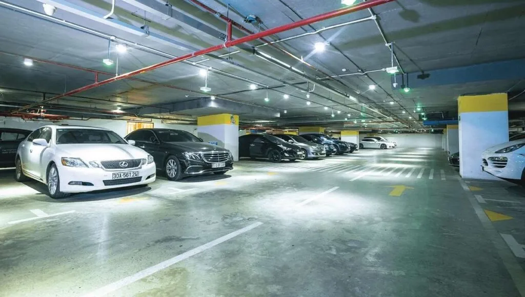 Có đủ chỗ đậu ô tô và xe máy chung cư Léman Luxury Apartments Quận 3 không? 