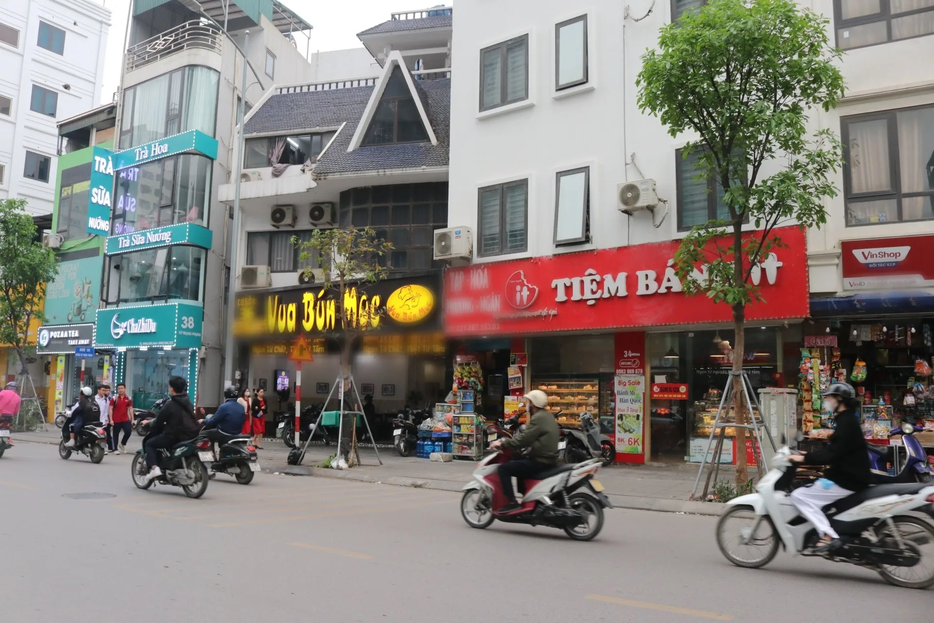 Nhà mặt phố tại đường Phố Lụa, quận Hà Đông giá bán bao nhiêu?