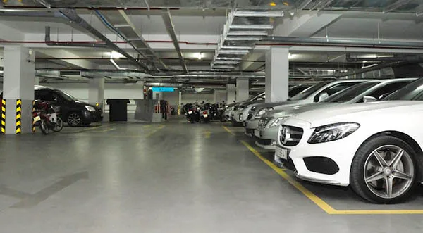 Có đủ chỗ đậu ôtô và xe máy chung cư High Intela Quận 8 không?