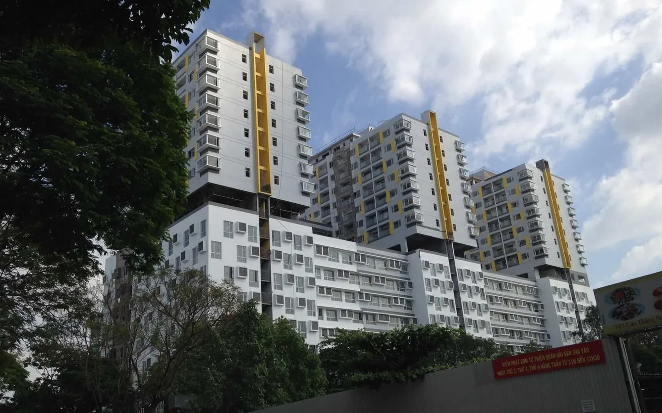 Có đủ chỗ đậu ôtô và xe máy chung cư Charmington La Pointe Quận 10 không?
