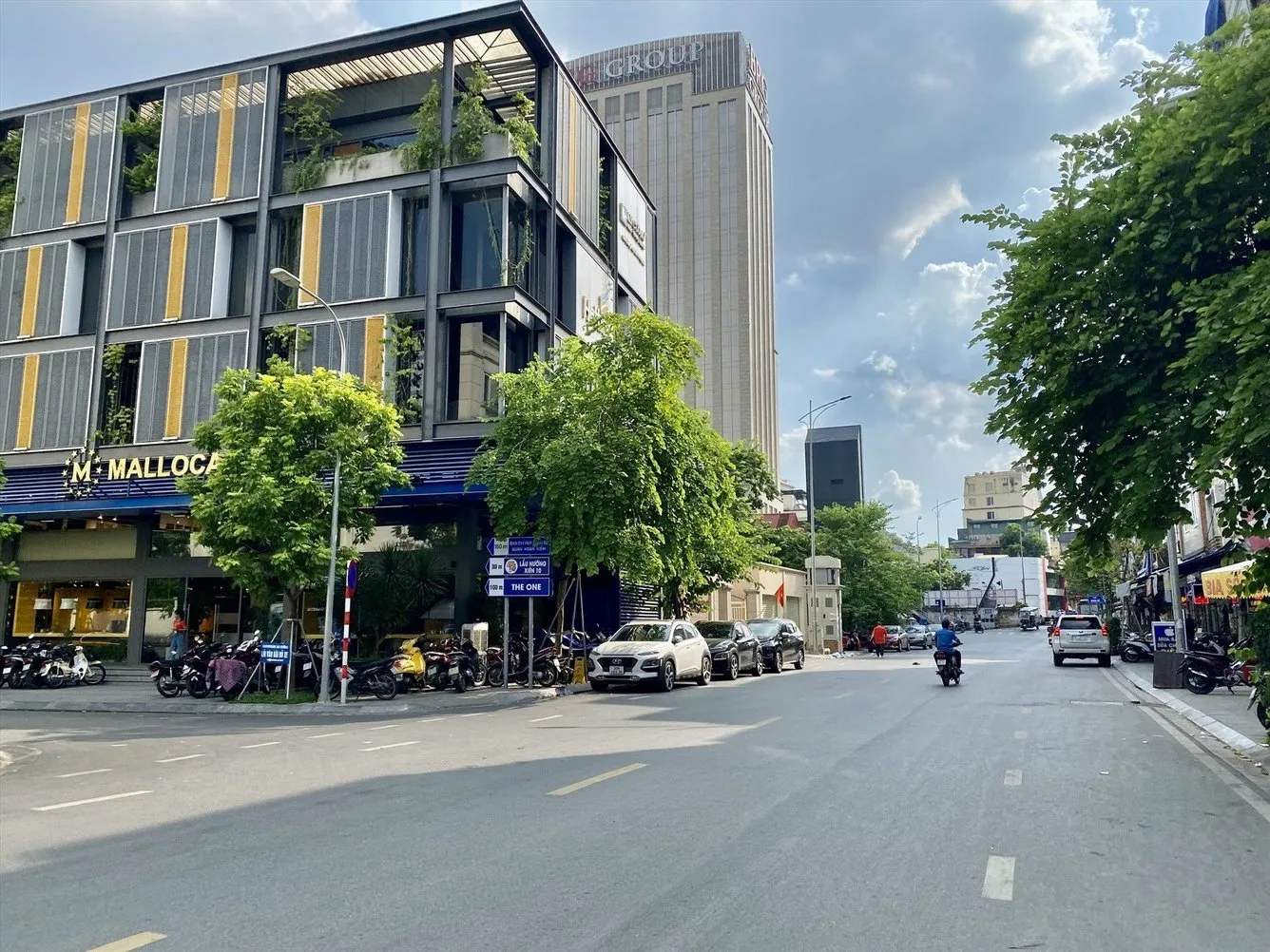 Địa điểm tiến hành thủ tục nhập khẩu với hộ gia đình mua nhà đất tại phố Chương Dương Độ, phường Chương Dương, quận Hoàn Kiếm