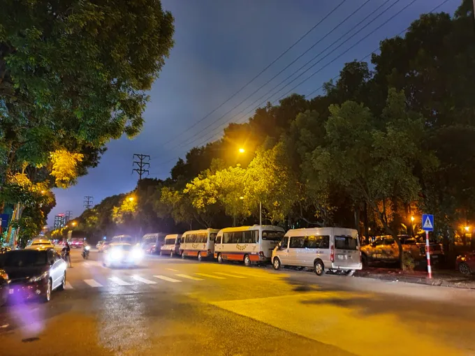 Nhà mặt phố tại phố Trần Thủ Độ, quận Hoàng Mai có giá bán bao nhiêu?