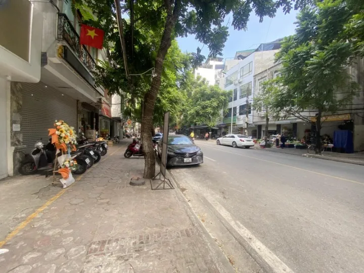 Địa điểm tiến hành thủ tục nhập khẩu với hộ gia đình mua nhà đất tại phố Dương Văn Bé, quận Hai Bà Trưng