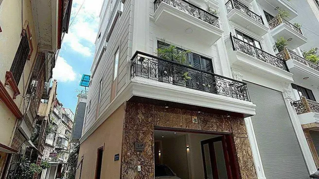 Giá bán nhà riêng, nguyên căn phố Thạch Cầu, quận Long Biên hiện tại là bao nhiêu?