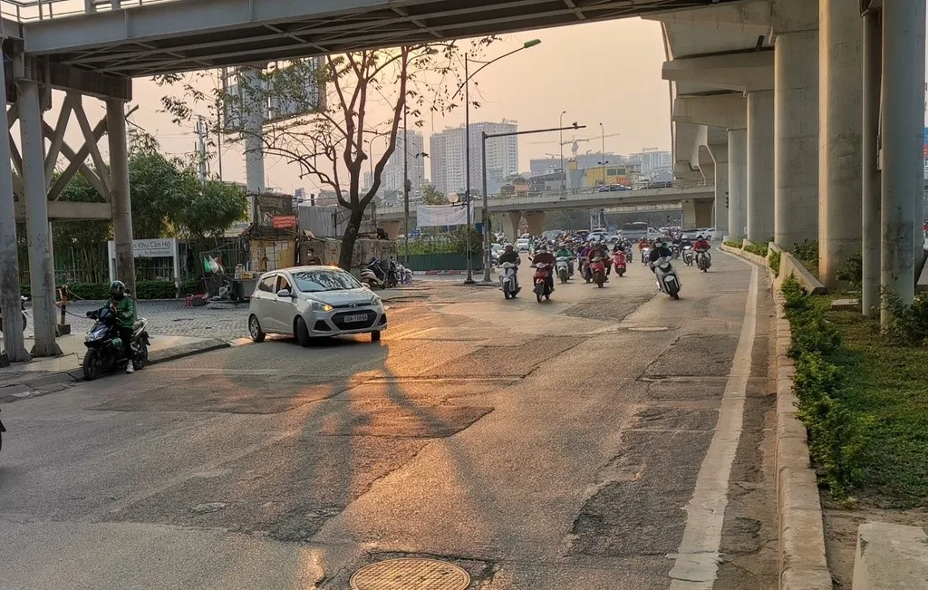 Địa điểm tiến hành thủ tục nhập khẩu với hộ gia đình mua nhà đất tại đường Cầu Giấy, quận Cầu Giấy