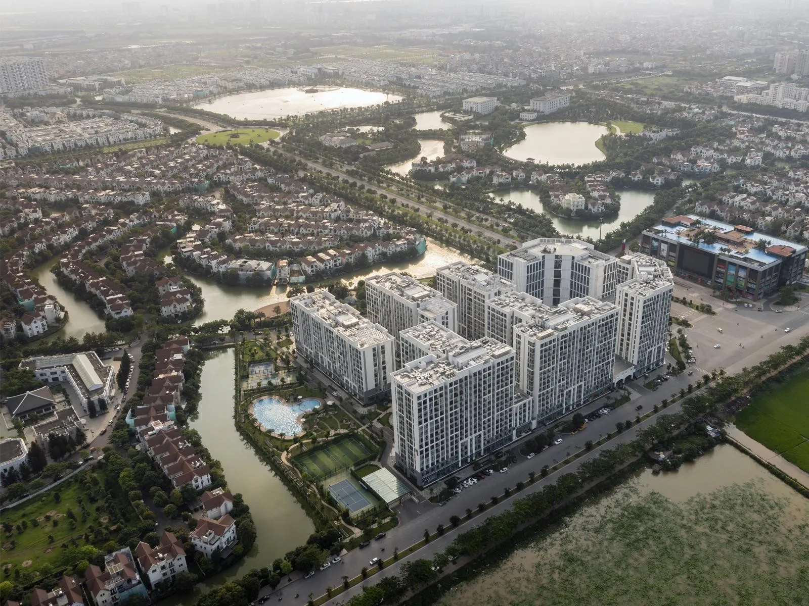 Giá bán nhà riêng, nguyên căn đường Chu Huy Mân, quận Long Biên hiện tại là bao nhiêu?