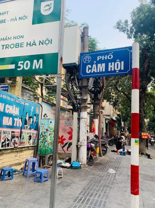 Nhà mặt phố tại phố Cảm Hội, quận Hai Bà Trưng có giá bán bao nhiêu?