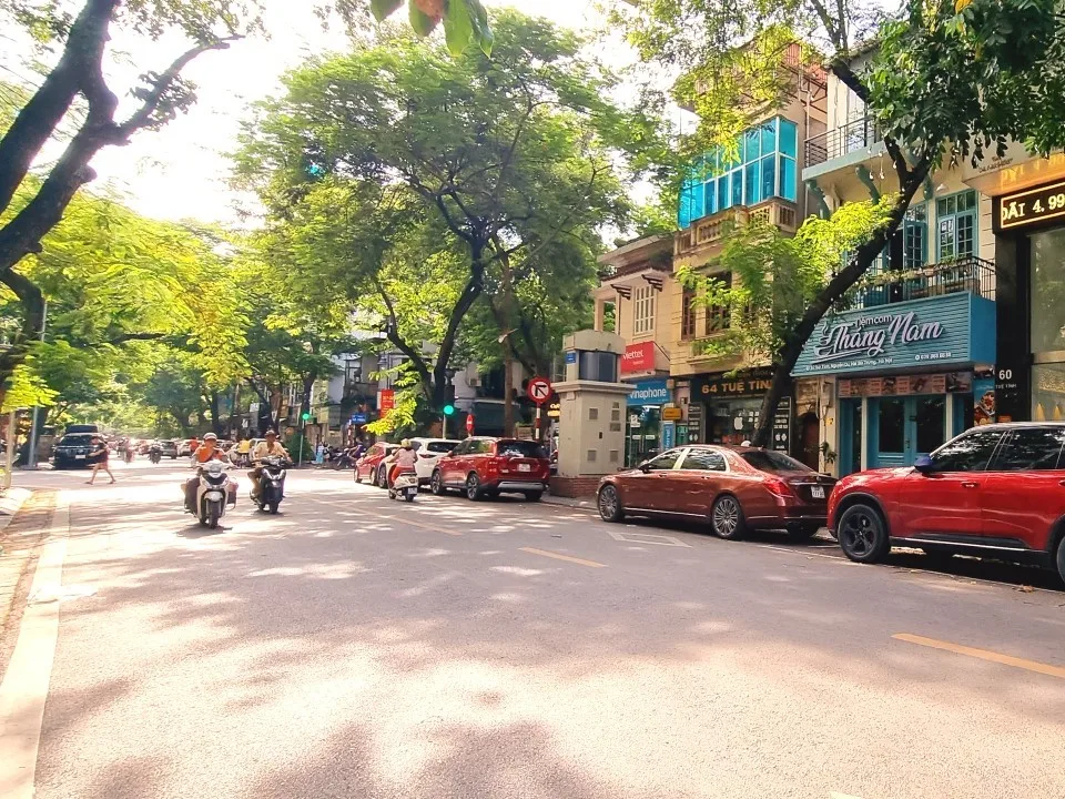 Địa điểm tiến hành thủ tục nhập khẩu với hộ gia đình mua nhà đất tại phố Tuệ Tĩnh, quận Hai Bà Trưng