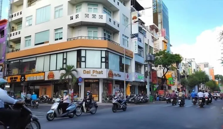 Nhà mặt phố tại đường Sư Vạn Hạnh, quận 10 có giá bán bao nhiêu?