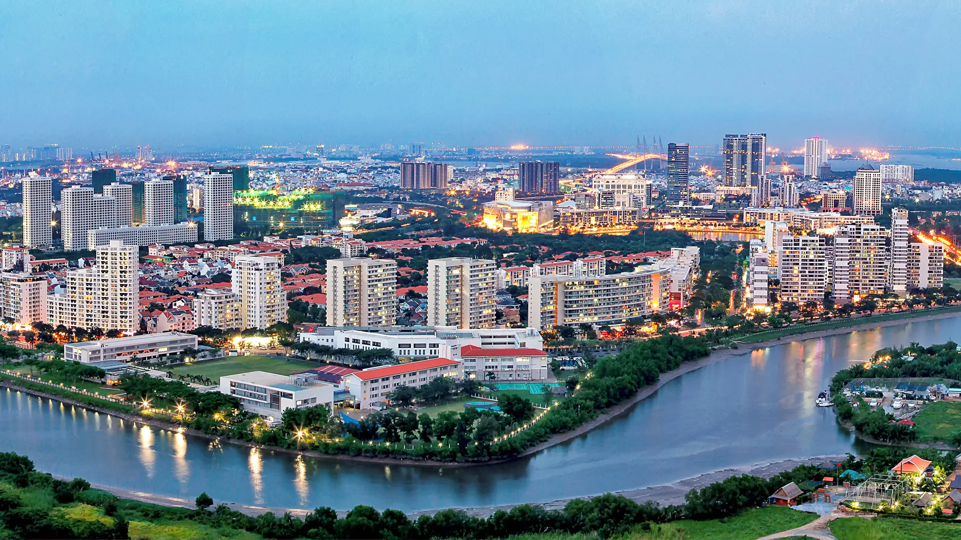 Giá bán đất thổ cư quận 7 mới nhất là bao nhiêu?