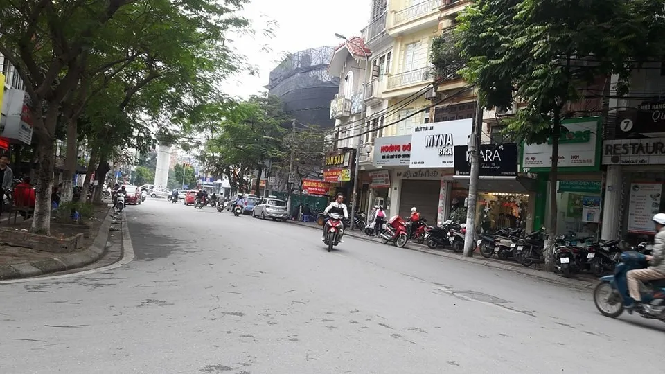 Địa điểm tiến hành thủ tục nhập khẩu với hộ gia đình mua nhà đất tại phố Trần Quý Kiên, quận Cầu Giấy