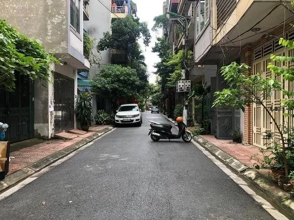 Cập nhật giá bán nhà ngõ ô tô tại phường Dịch Vọng Hậu, quận Cầu Giấy