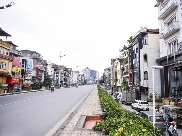 Giá bán nhà riêng, nguyên căn đường Nghi Tàm, quận Tây Hồ hiện tại là bao nhiêu?