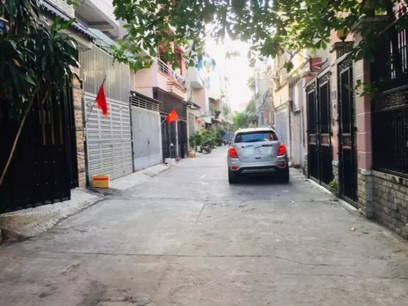 Cập nhật giá bán nhà ngõ ô tô tại phường Phúc Đồng, quận Long Biên