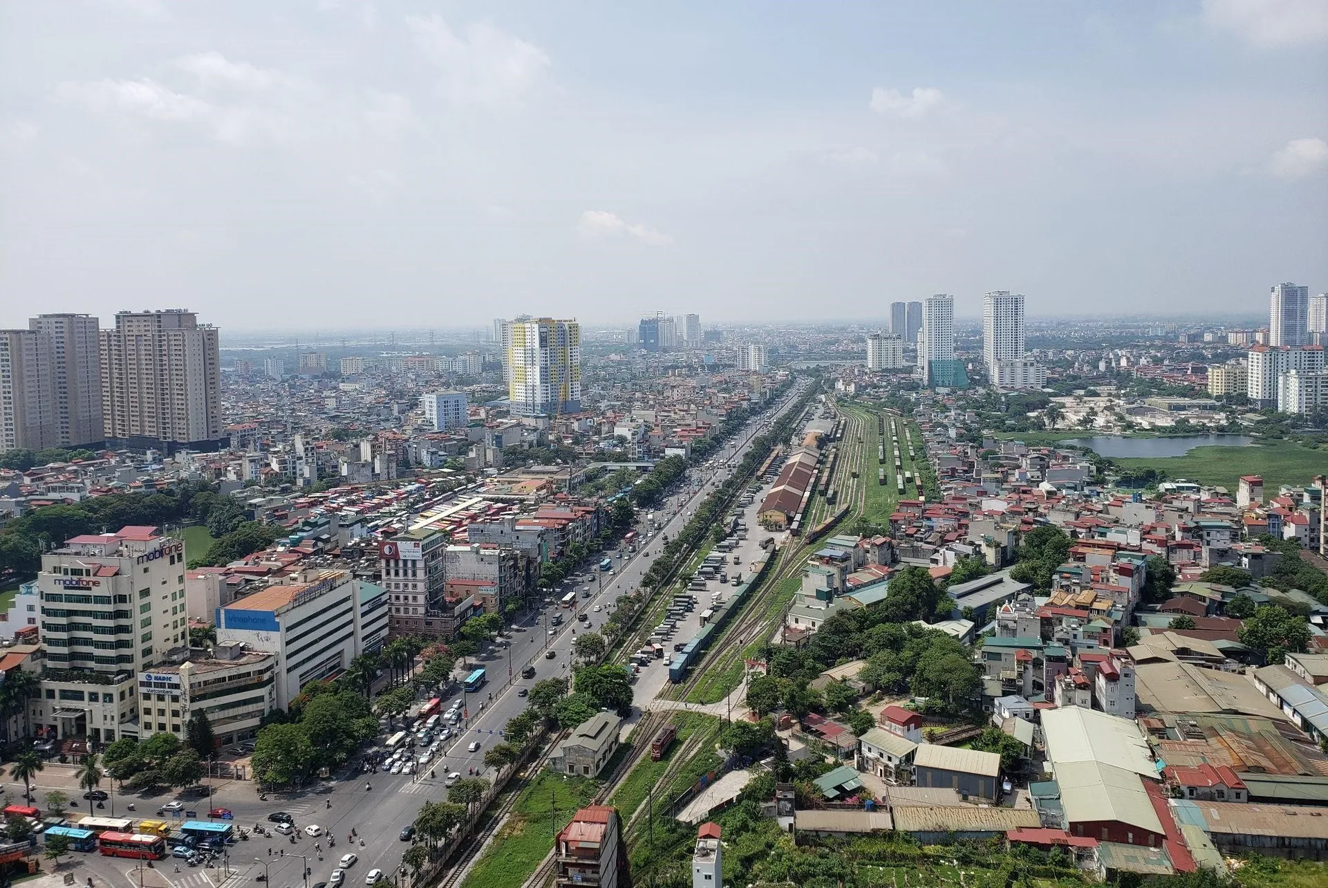 Nhà riêng ô tô vào được quận Thanh Xuân đang có giá bán bao nhiêu?