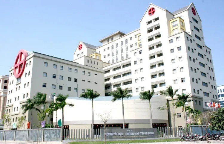 Nhà riêng gần Viện Huyết Học - Truyền Máu Trung Ương, quận Cầu Giấy có giá bán bao nhiêu?